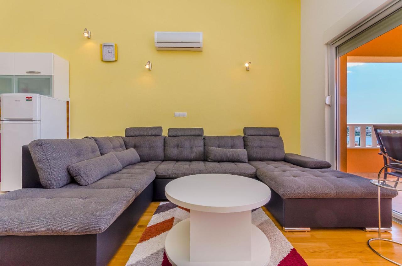 Apartments Melita Трогир Экстерьер фото