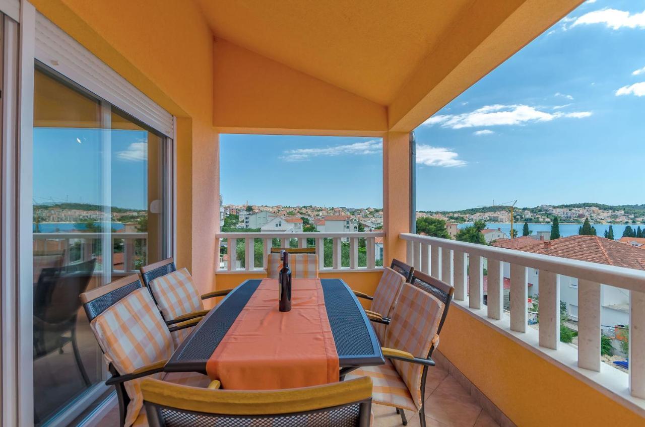 Apartments Melita Трогир Экстерьер фото