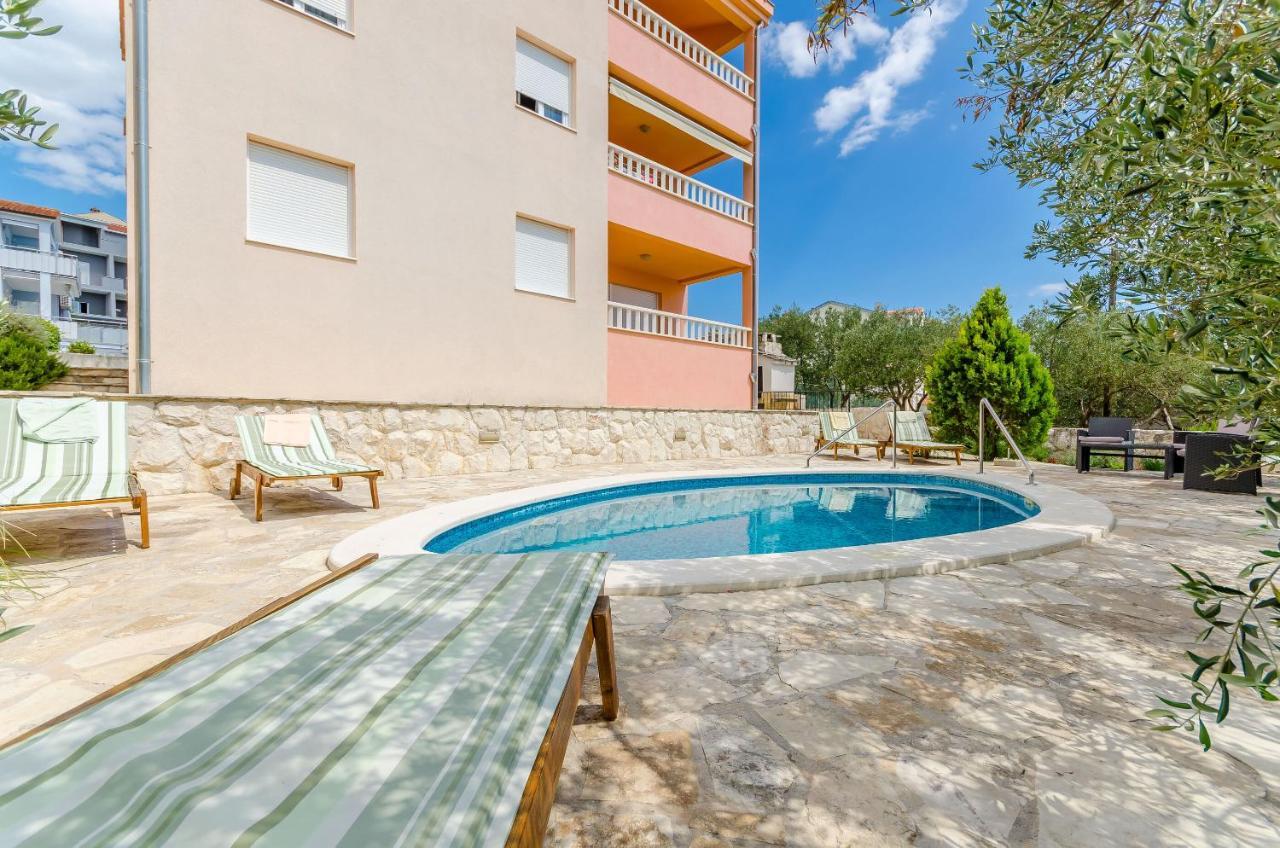 Apartments Melita Трогир Экстерьер фото