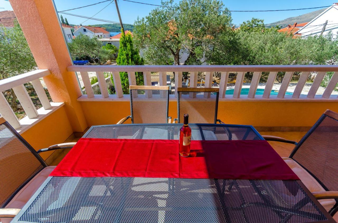Apartments Melita Трогир Экстерьер фото