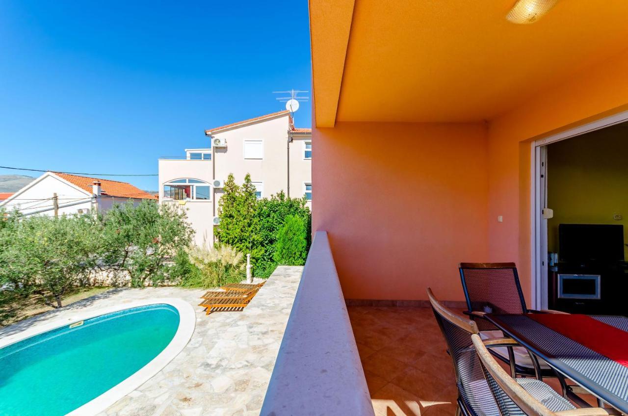 Apartments Melita Трогир Экстерьер фото