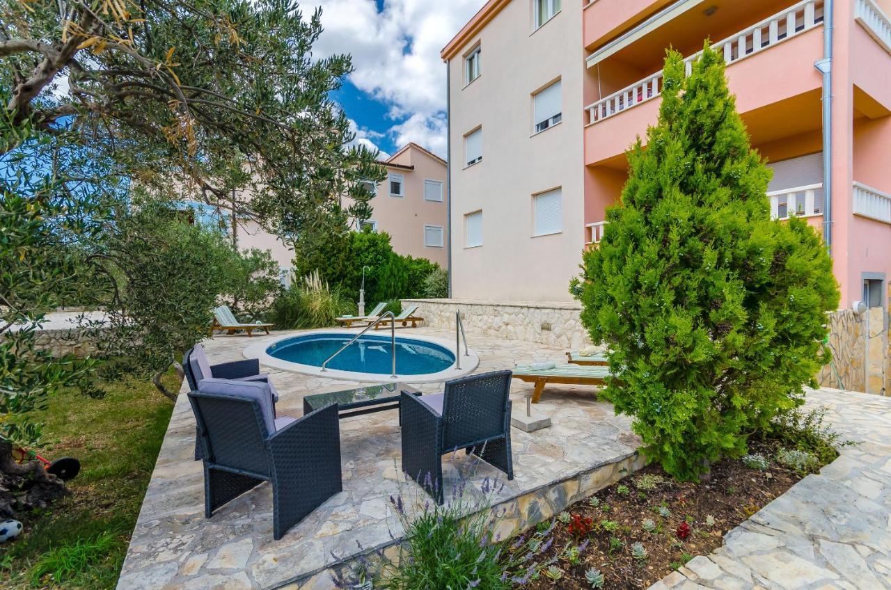 Apartments Melita Трогир Экстерьер фото